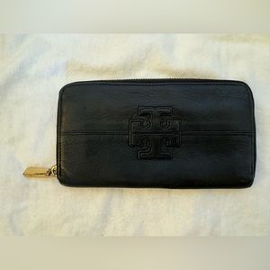 Tory Burch Large Zipper Wallet